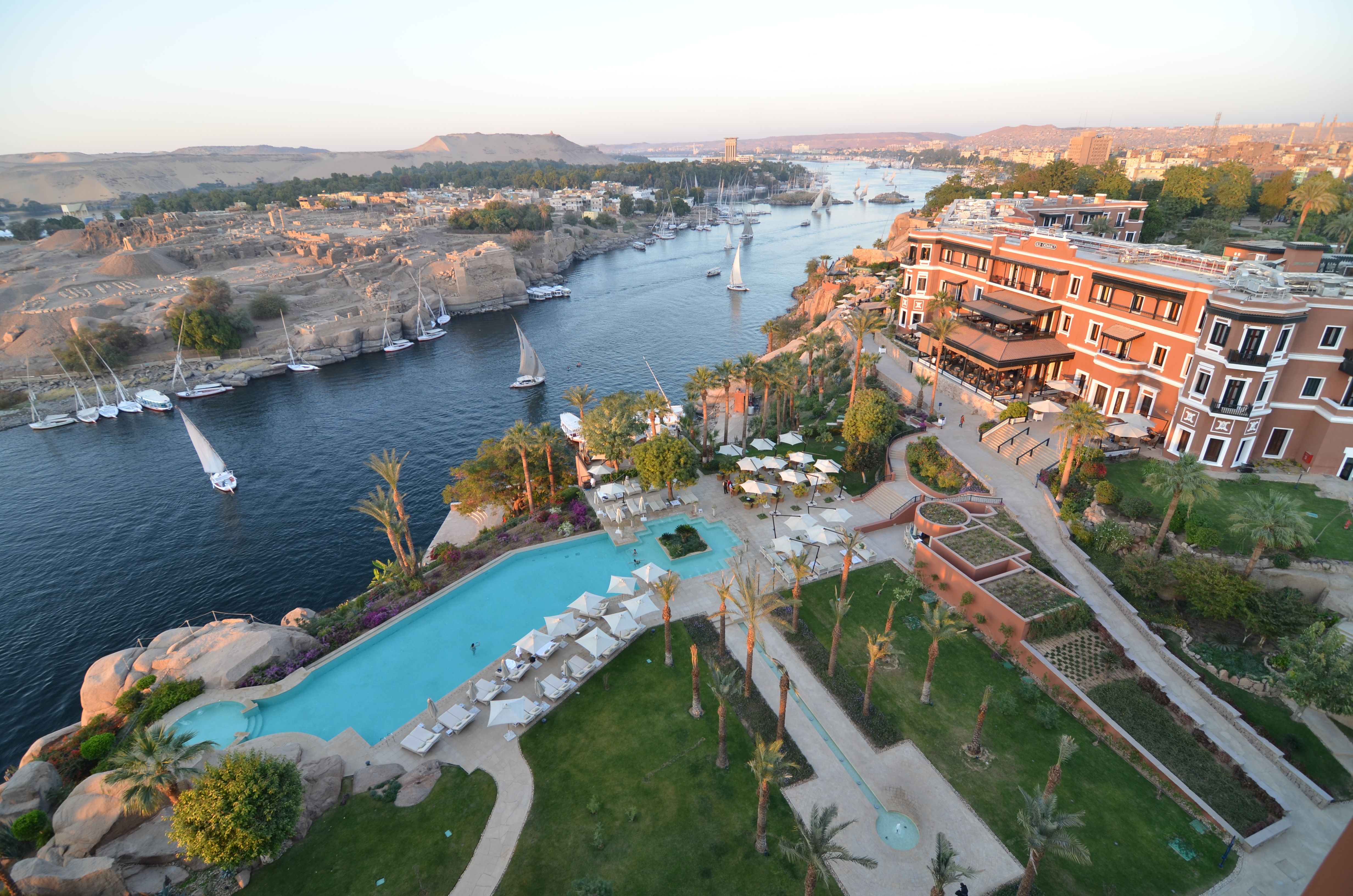 figure images/cataract3.jpg