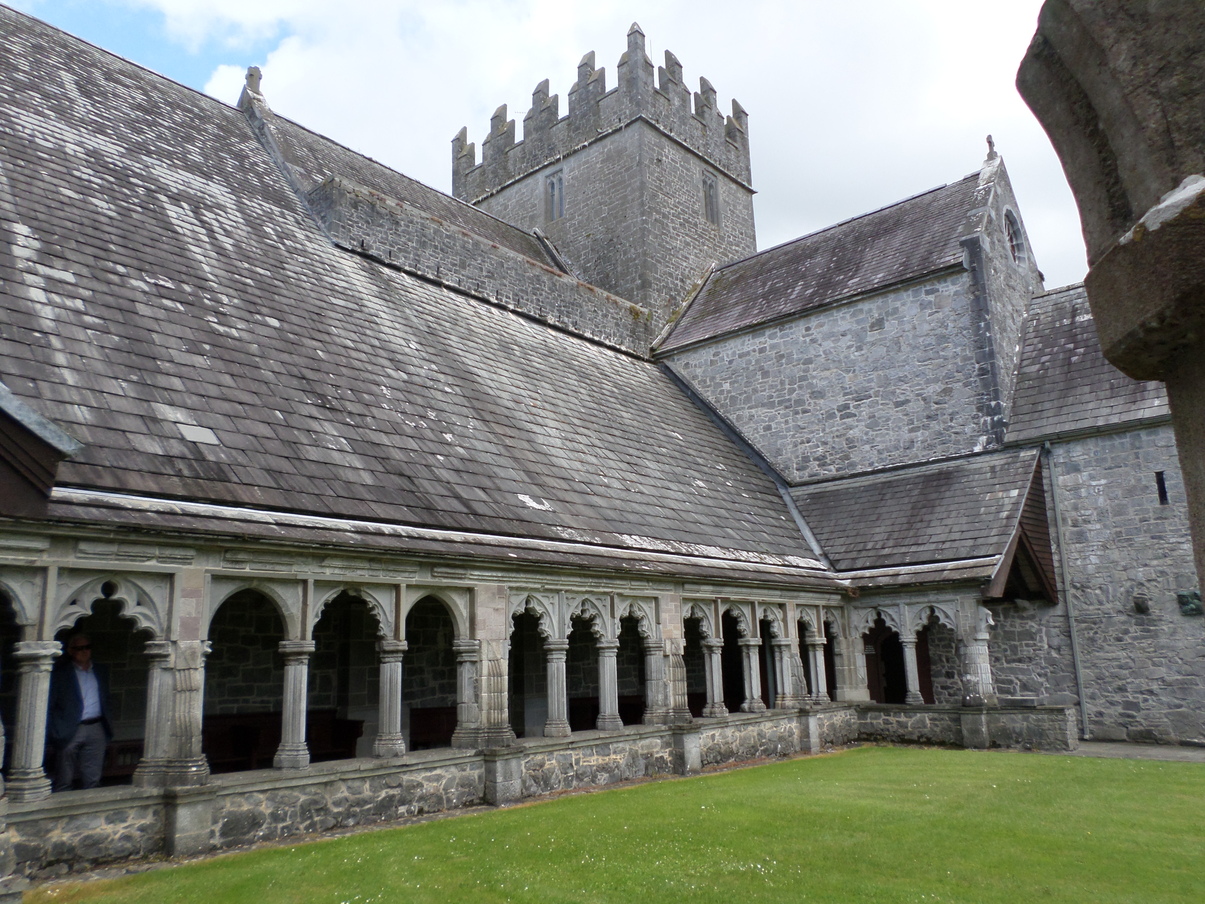 figure images/holycross.jpg