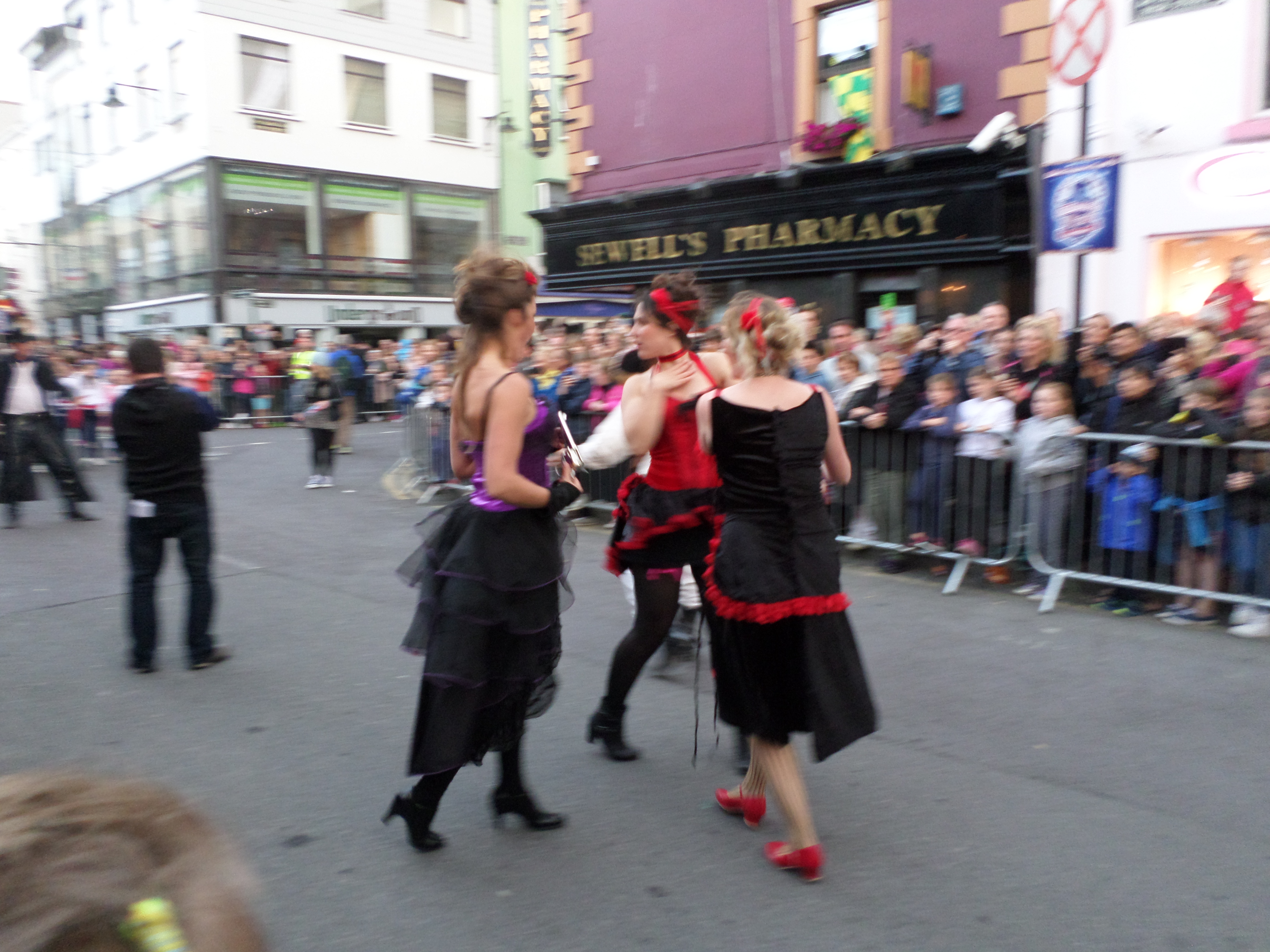 figure images/killarney1.jpg