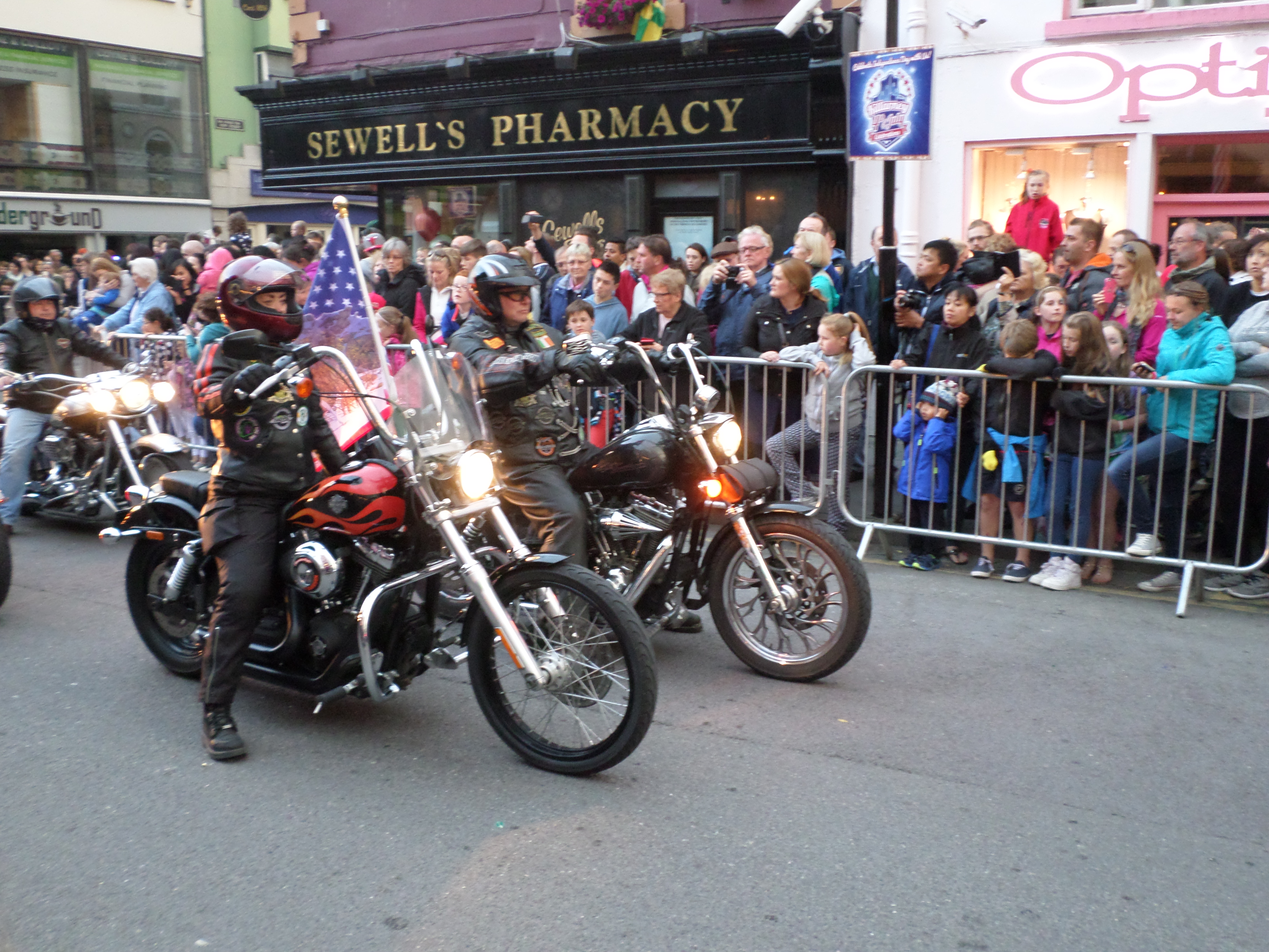 figure images/killarney3.jpg