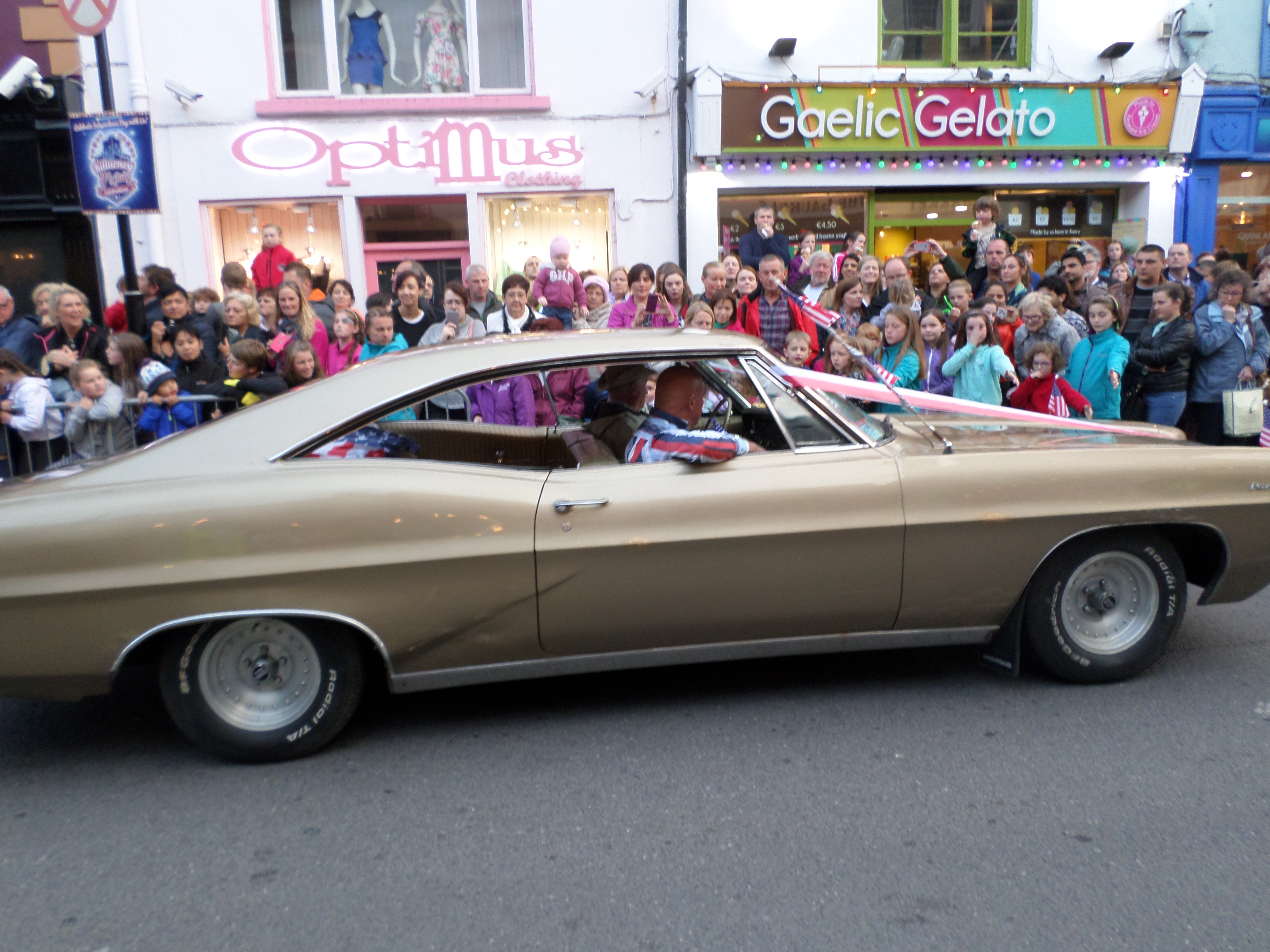 figure images/killarney4.jpg